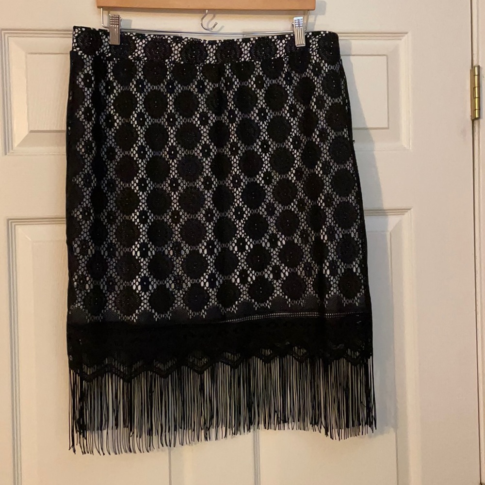 Cato Black/White Fringe Bottom Skirt Size XL